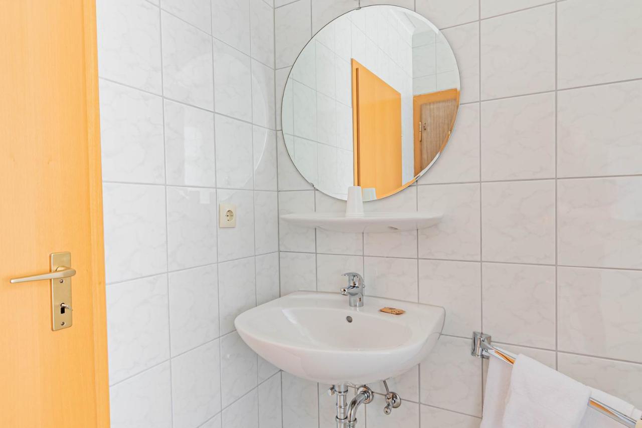 Hotel Le Petit Poete Echternach Zewnętrze zdjęcie